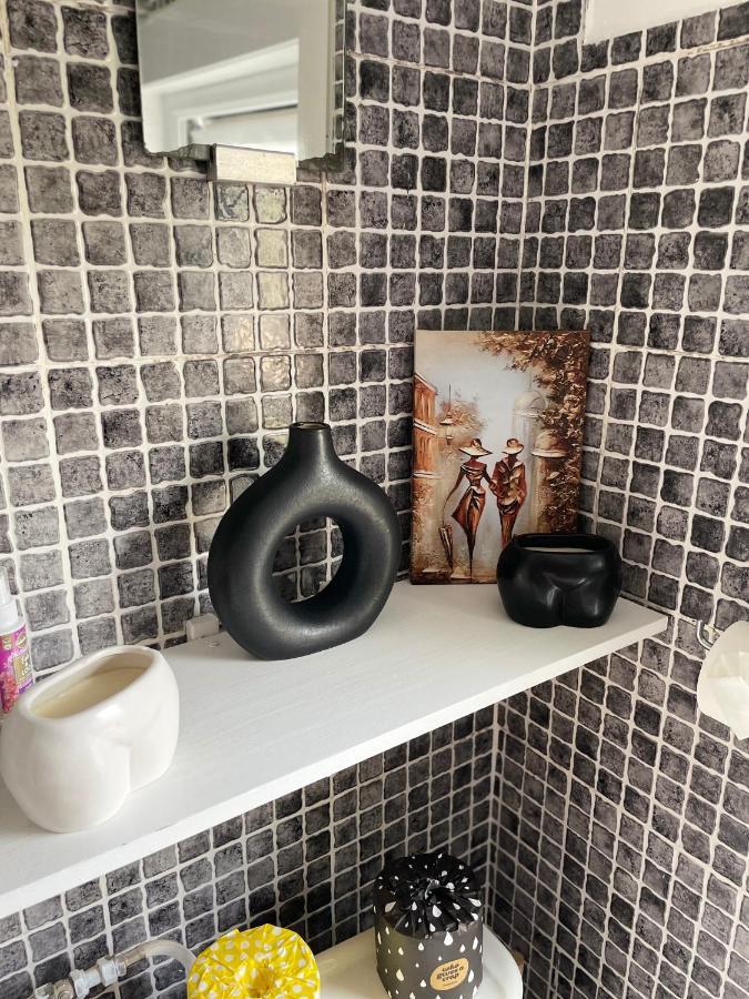 Large, Bright And Spacious 3 Bed Flat In London Eksteriør billede